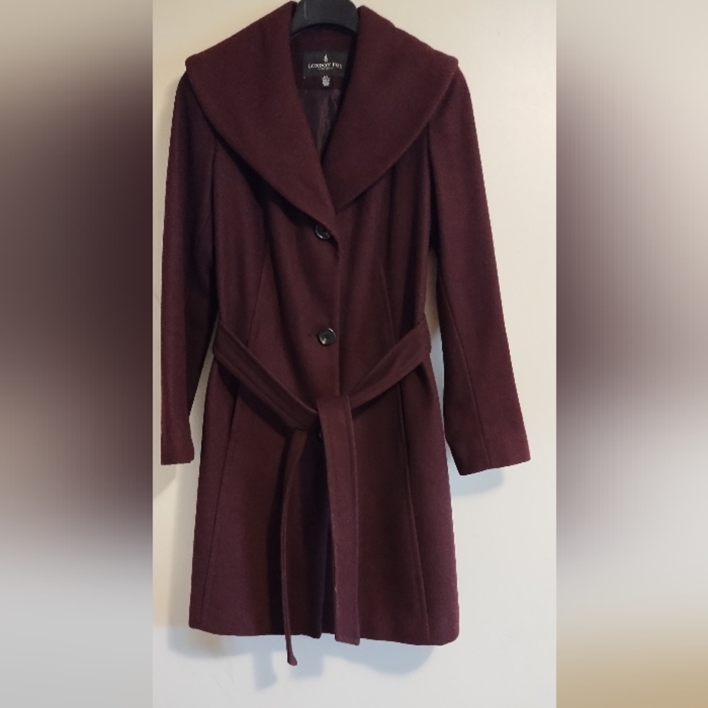 Coat For Fall/Spring/ Mild Winter Days With Cape Collar. Size US S by London Fog